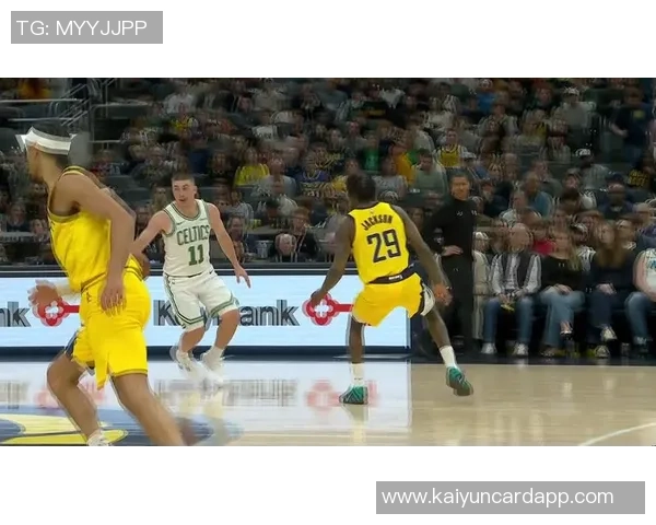 哈克斯空切接球一气呵成单臂隔扣文班亚马震撼全场 哈克斯空切接球一气呵成单臂隔扣文班亚马震撼全场